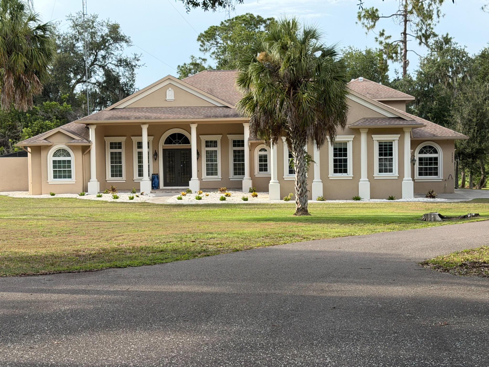 Custom Lake Manatee estate home on seven acres