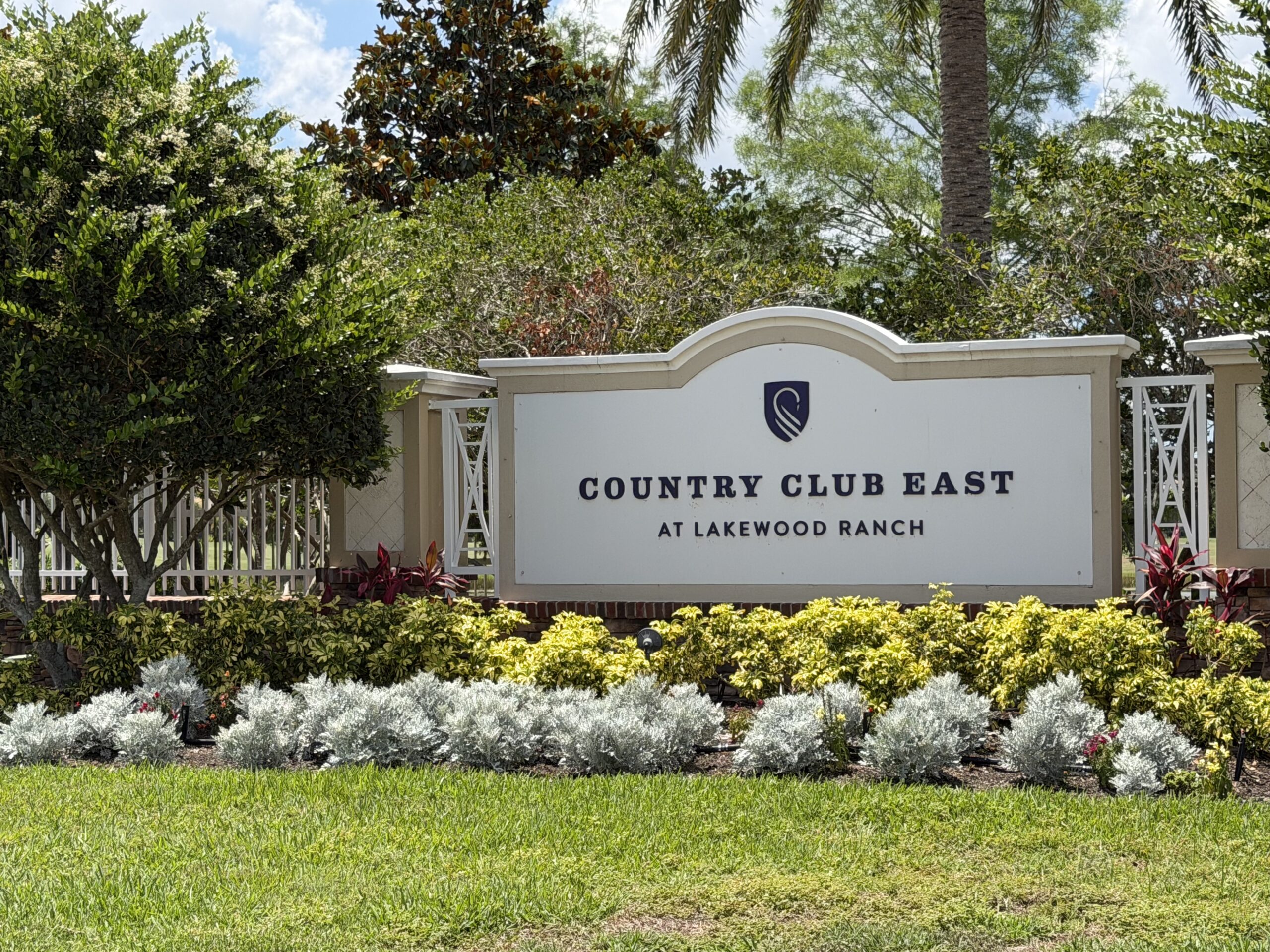 Country Club East market